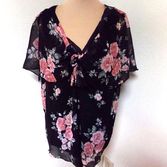 Torrid Black and Pink Floral Blouse - Picture 1 of 4